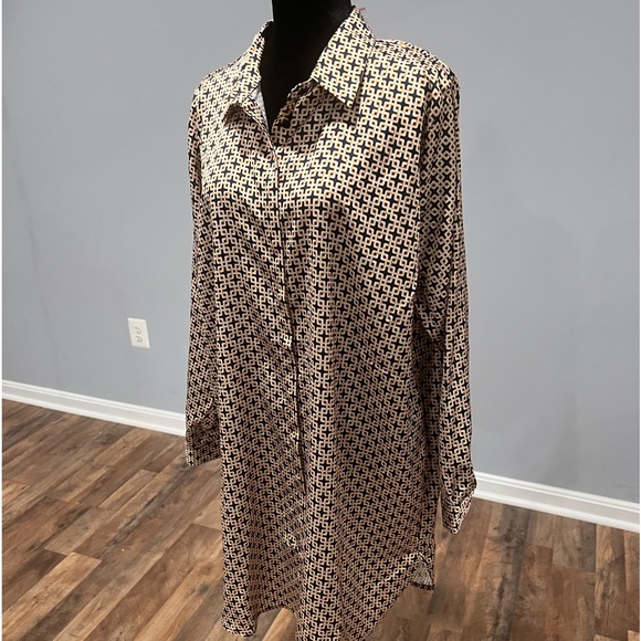 Modinsa Tops - Long modest browns silk blouse !🤎